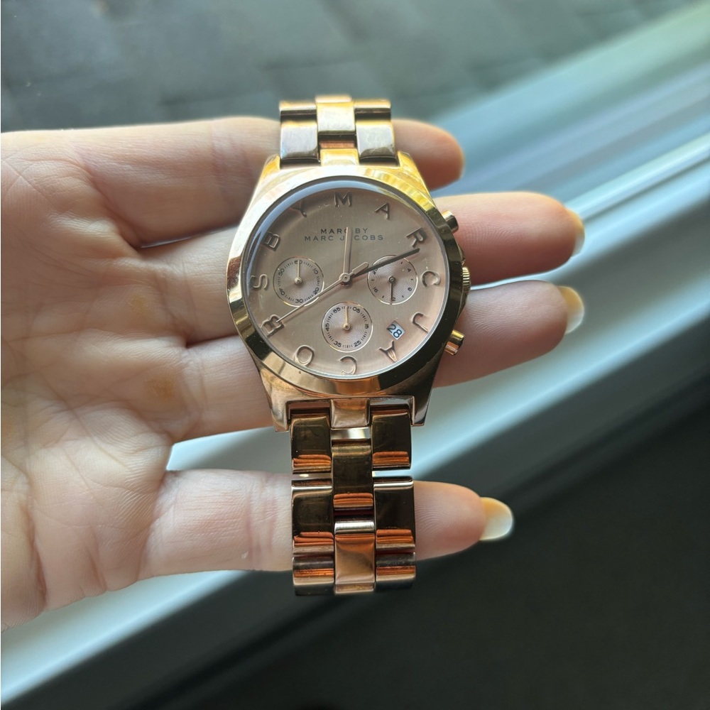 Marc by Marc Jacob’s rose gold watch
